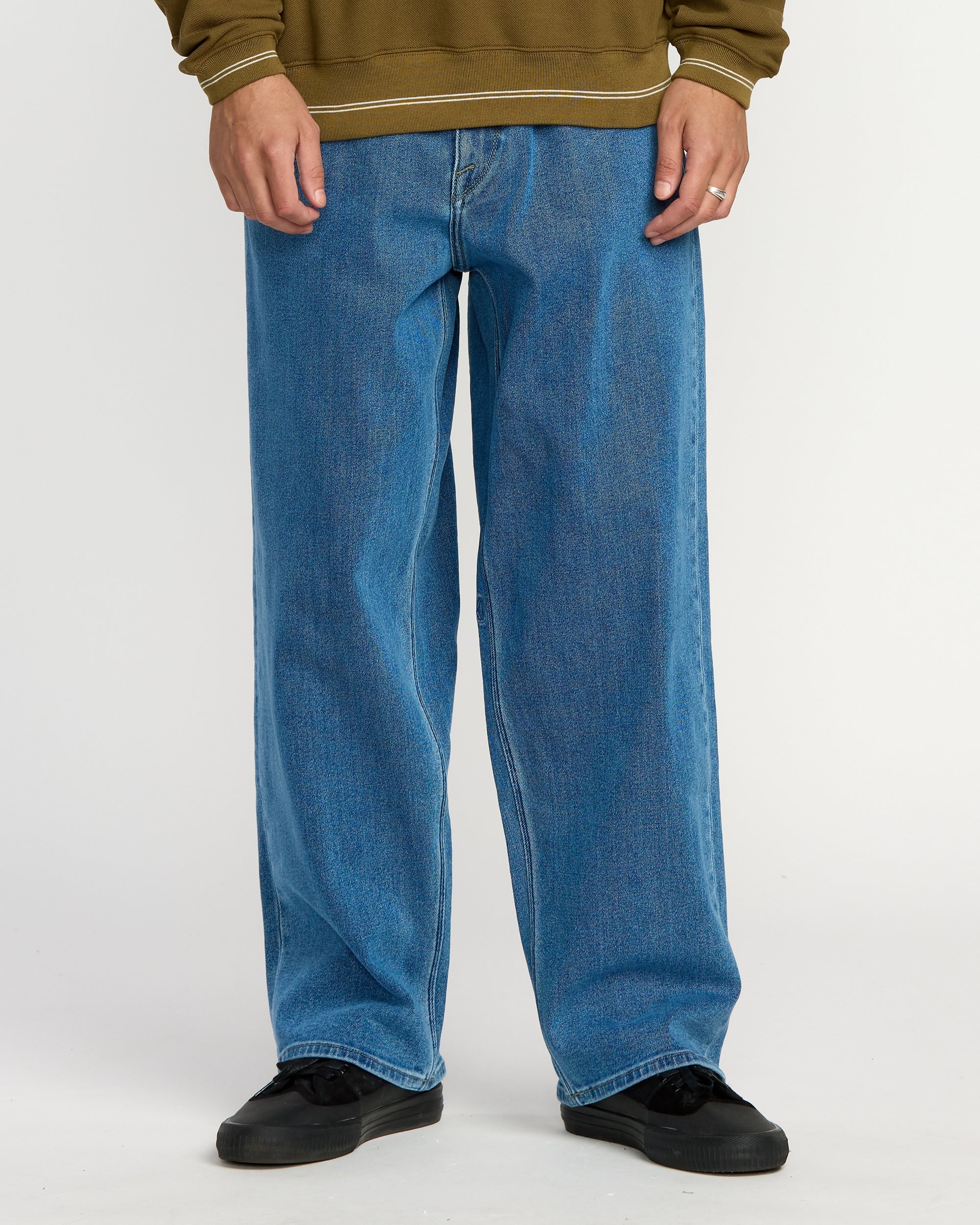 Chillow Denim Vs