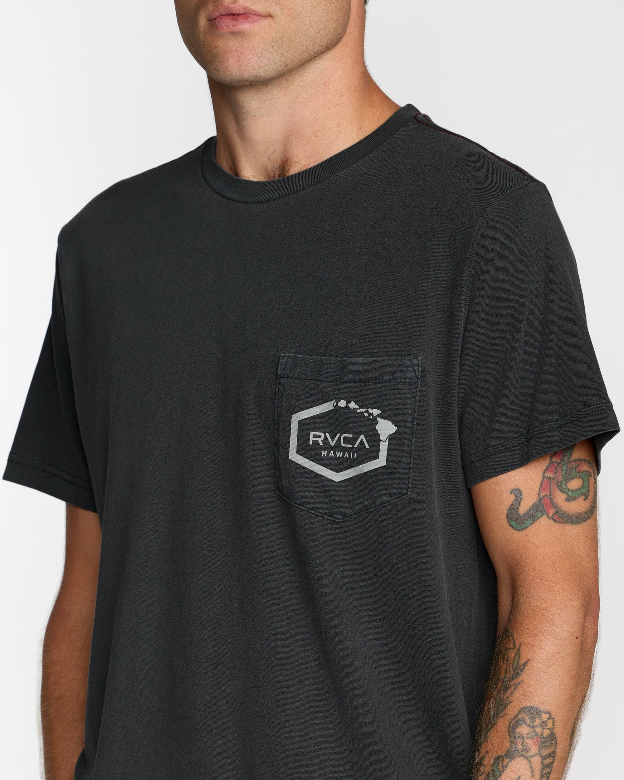 Island Hex Pocket Short Sleeve Tee - Image 4