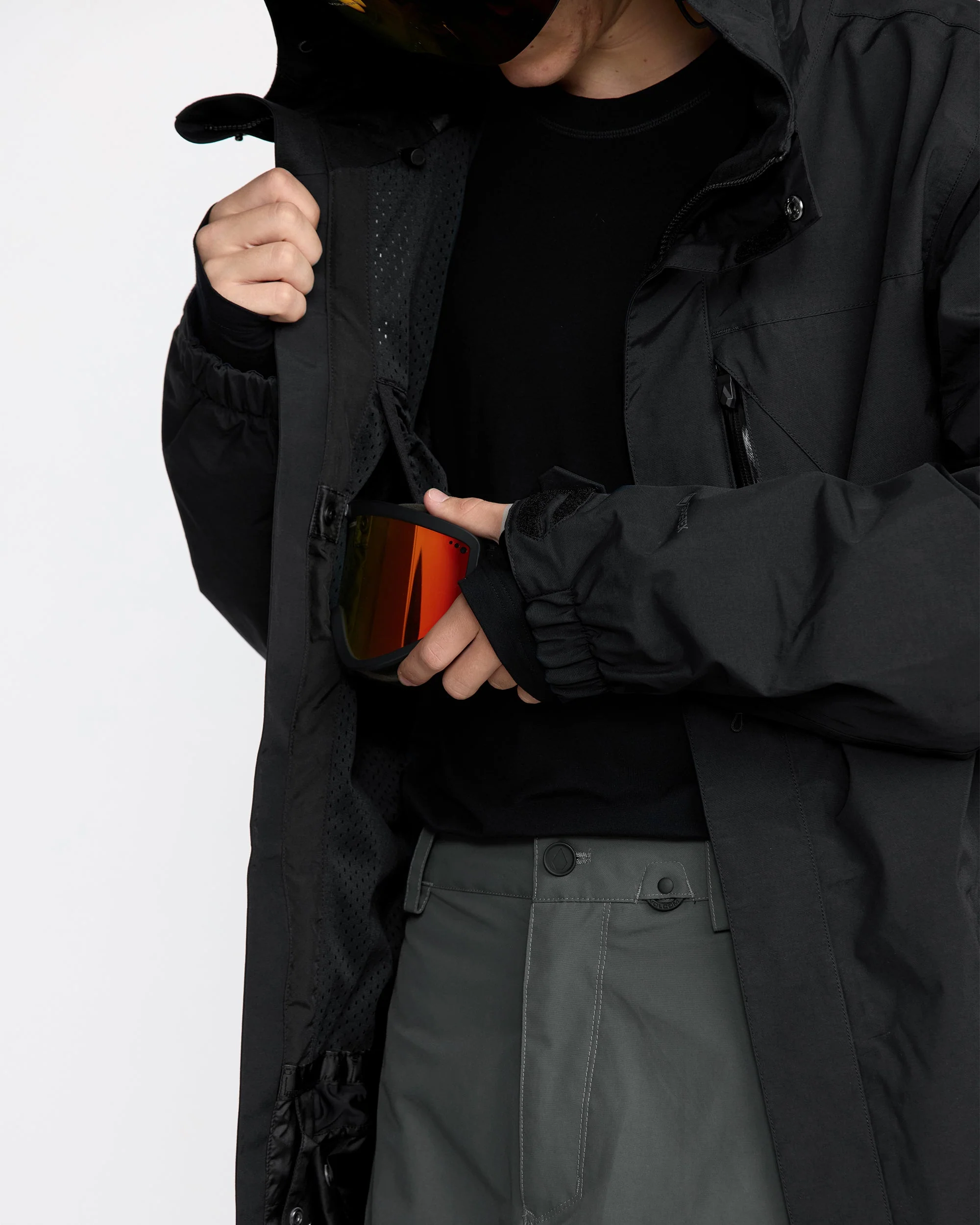 L Gore-Tex Jacket - Image 3