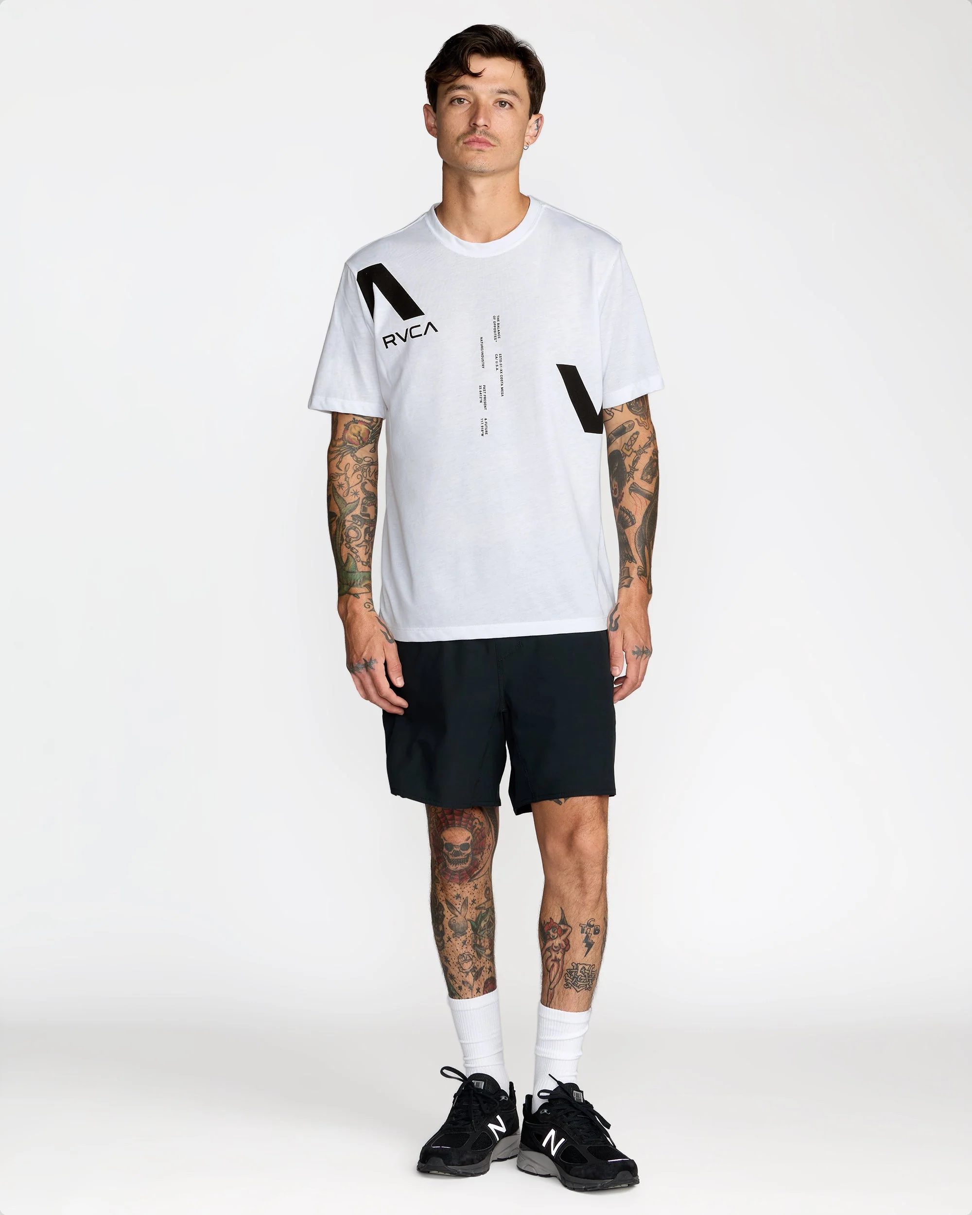 VAa Divided Short Sleeve Tee - Image 7