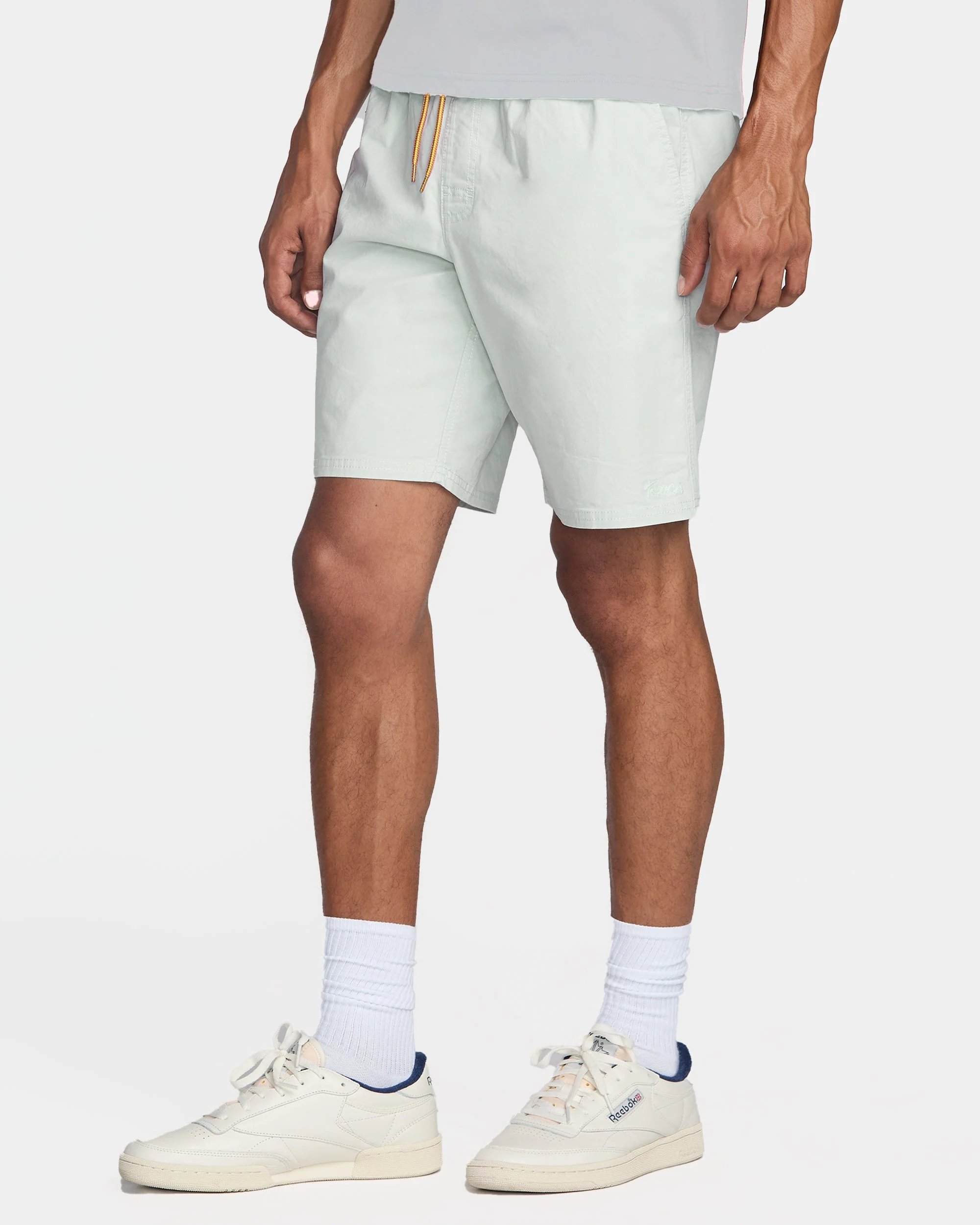 Weekend Elastic 2 19" Short - Image 4